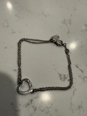 COACH Silver Heart Link Bracelet - Silver